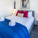 Central Chch Greek Island Vibe 2Bed Townhouse