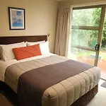 Tower Junction Motor Lodge - Airport And Christchurch Railway Station Transportation Service Available