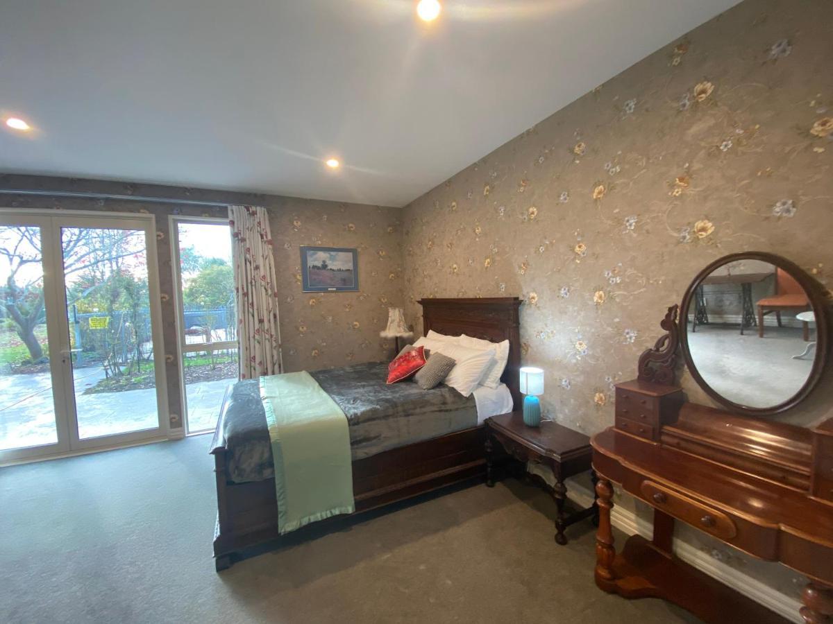 Clearwater Olive Estate Farm stay *