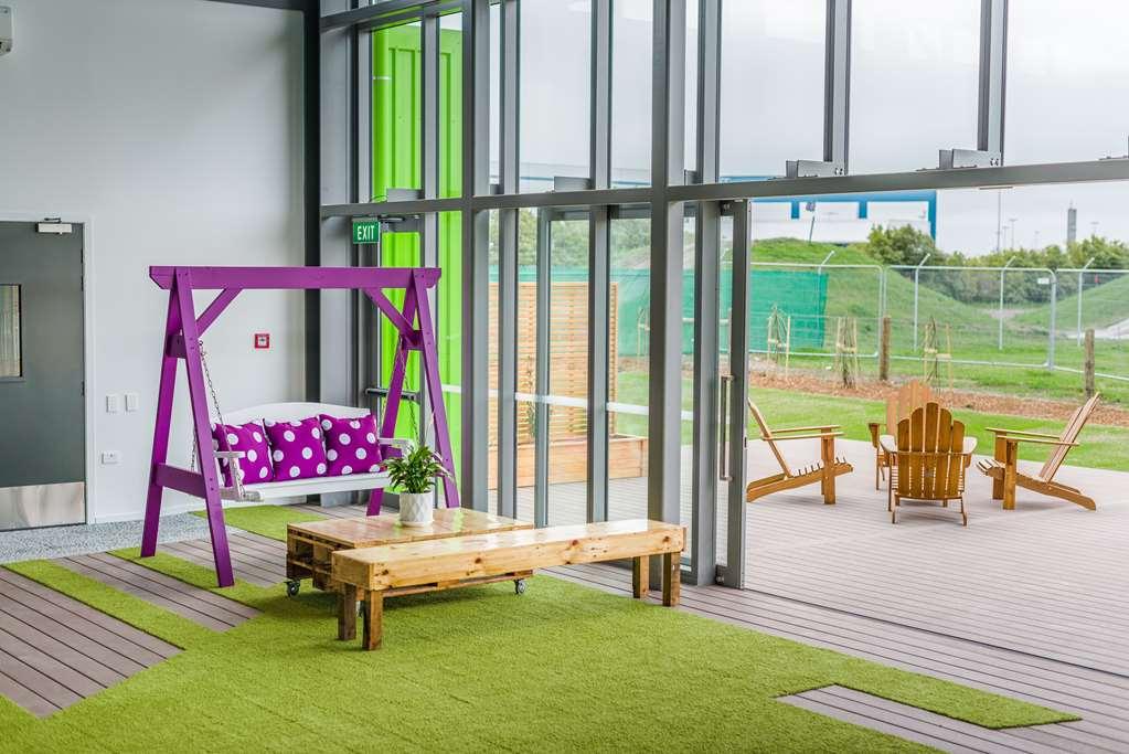 Lylo Airport Hostel *