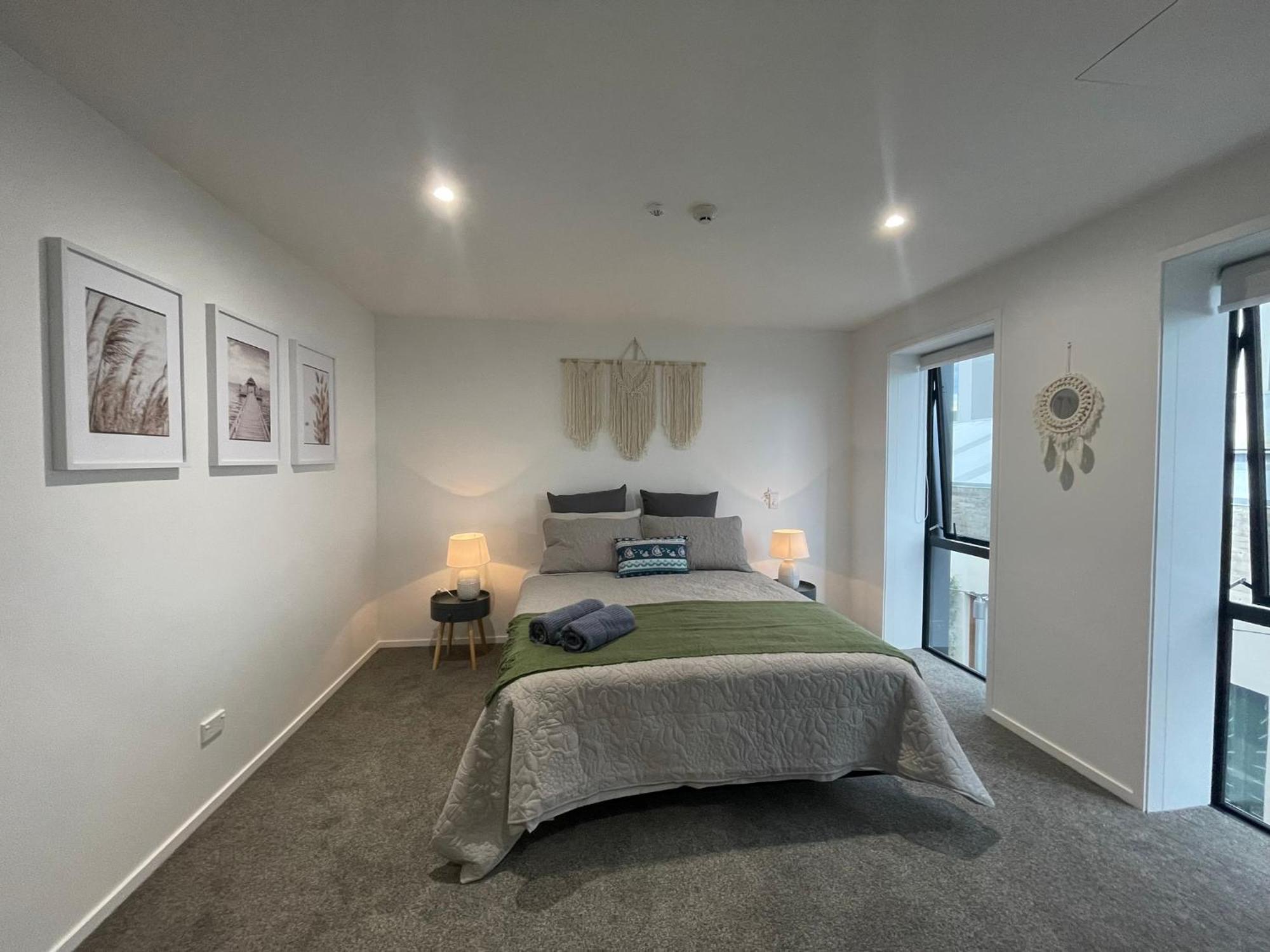 Luxury Cbd 2 Bed Near Riverside Market Free Parking! Apartment *