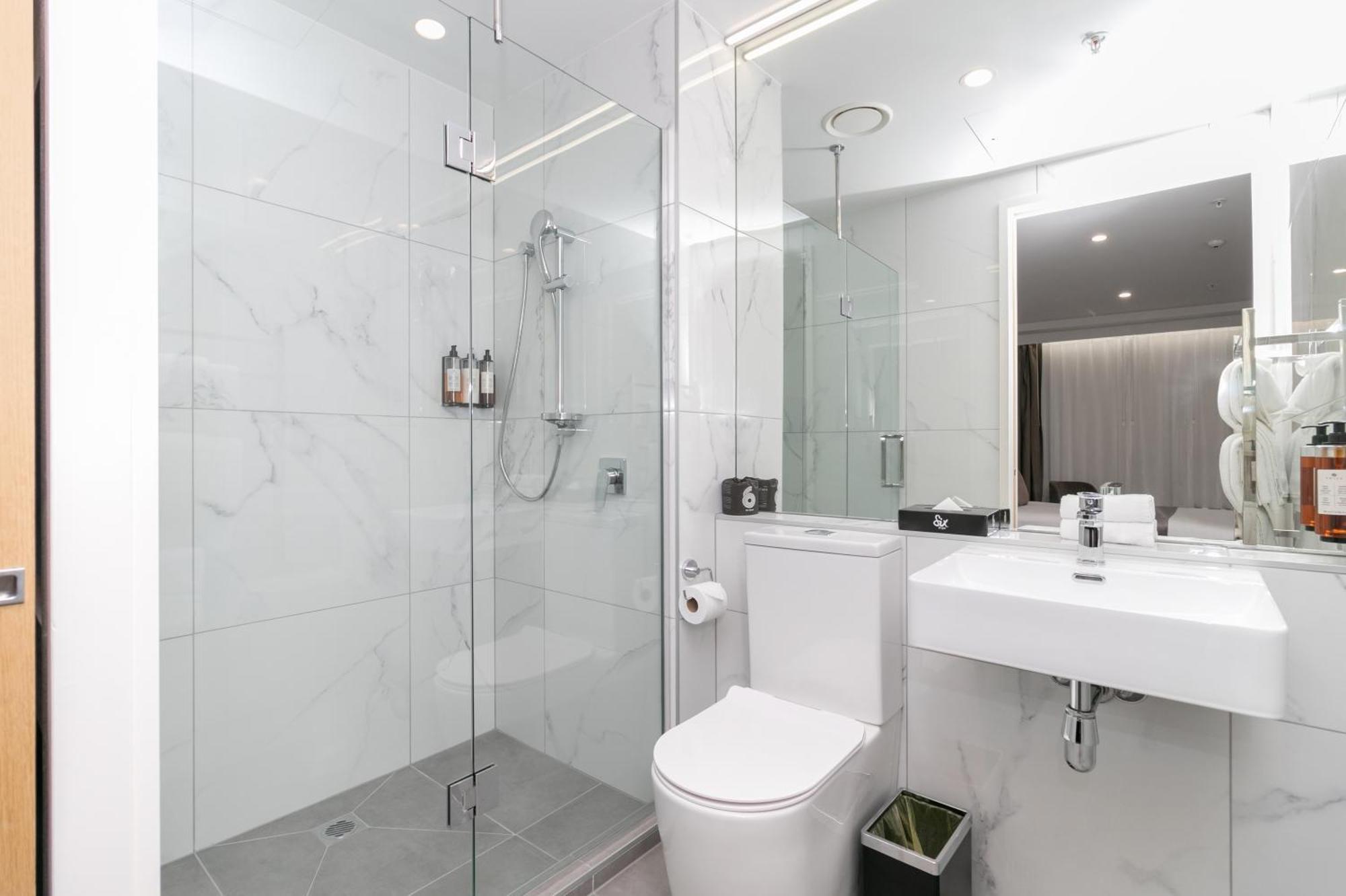 Christchurch City Hotel 4*