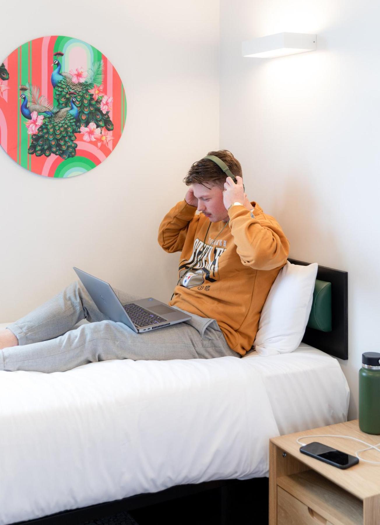 Lylo Airport Hostel