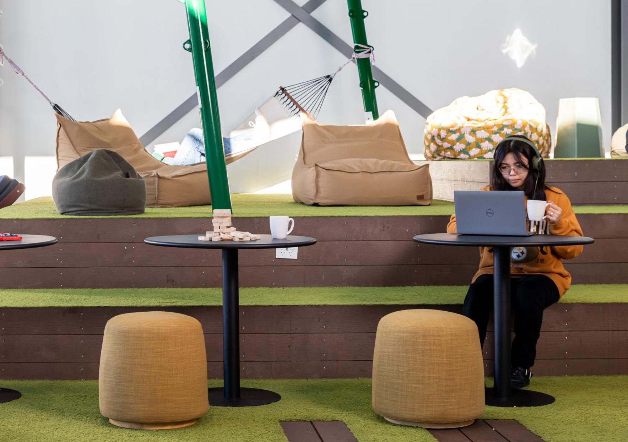 Hostel Lylo Airport