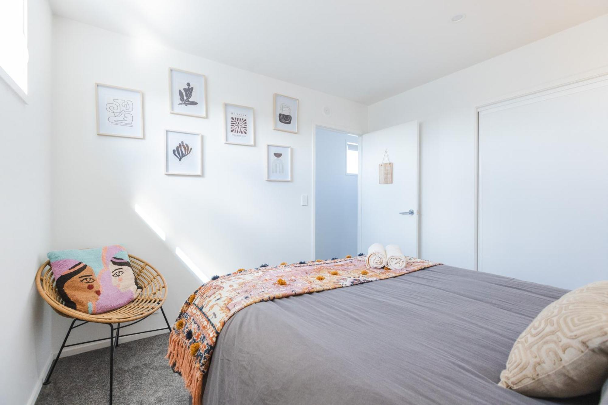 Luxury 1 Bed In Cbd Apartment