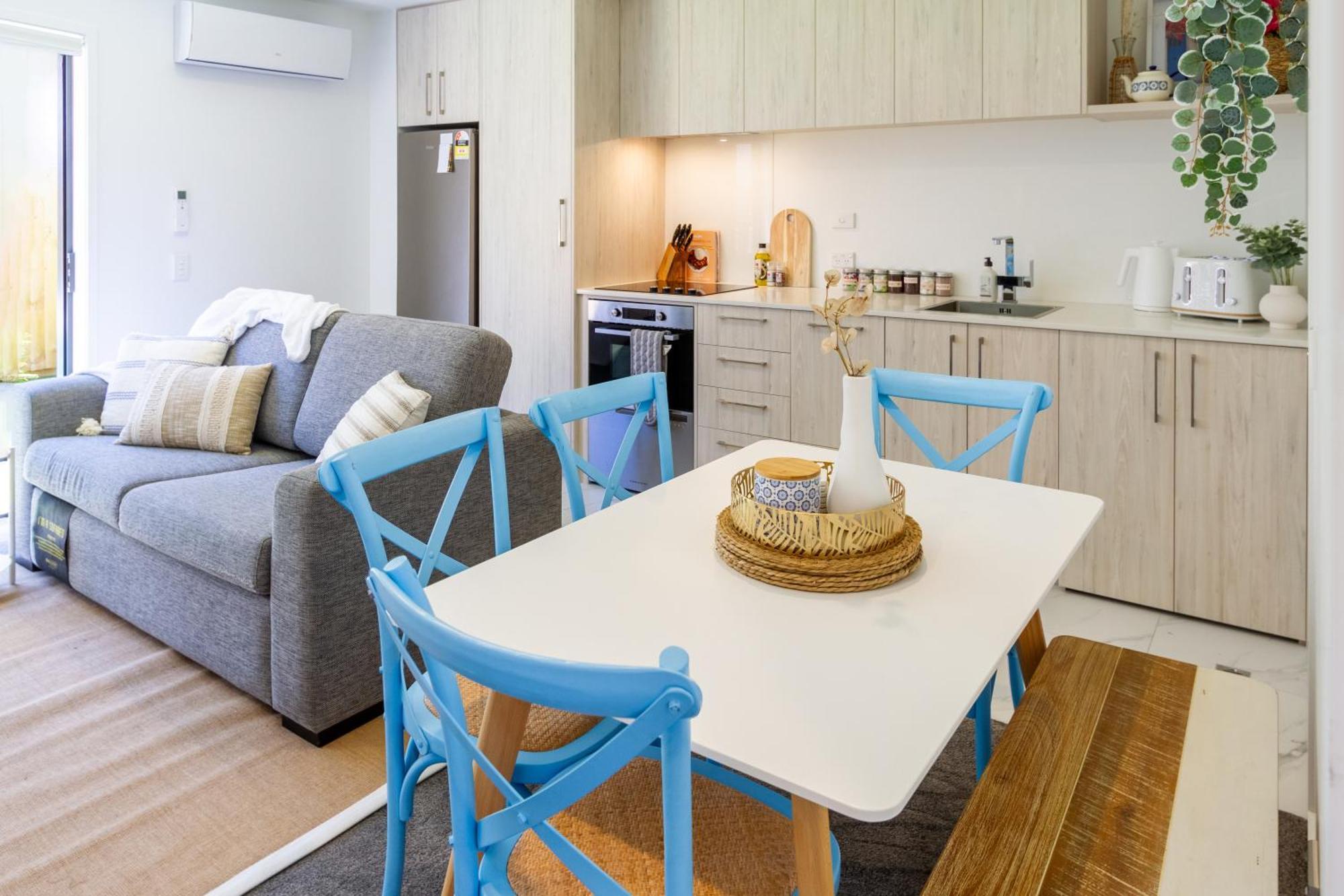 Chch Greek Island Vibe 2bed Townhouse Apartment Christchurch