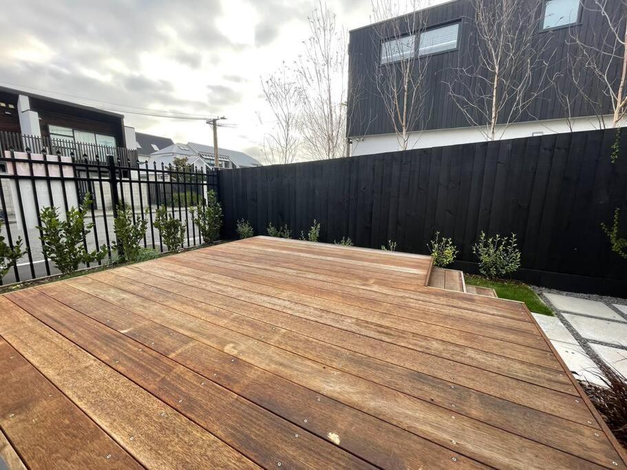 Cbd Luxury Parkside Living 2 Bedroom With Parking * Christchurch
