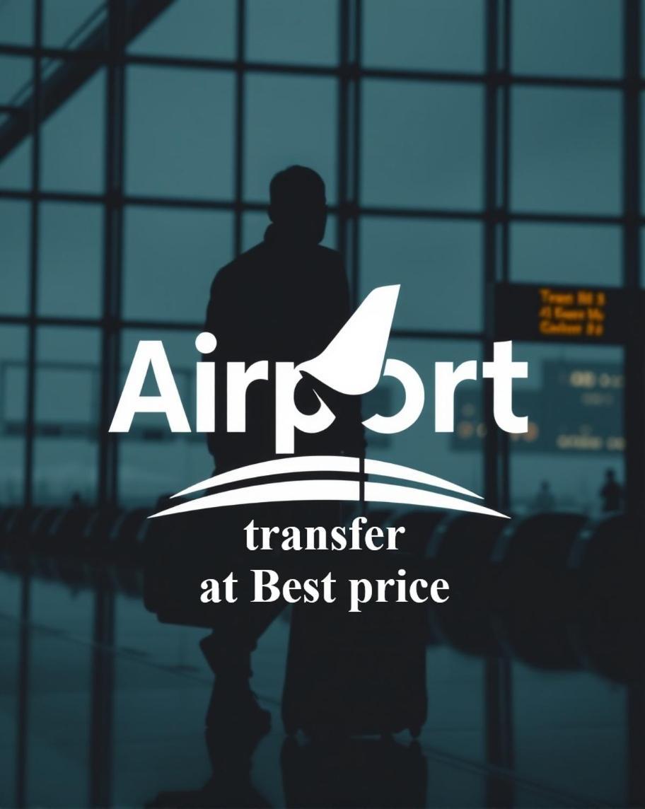 Tower Junction Motor Lodge: With Free Railway Shuttle
