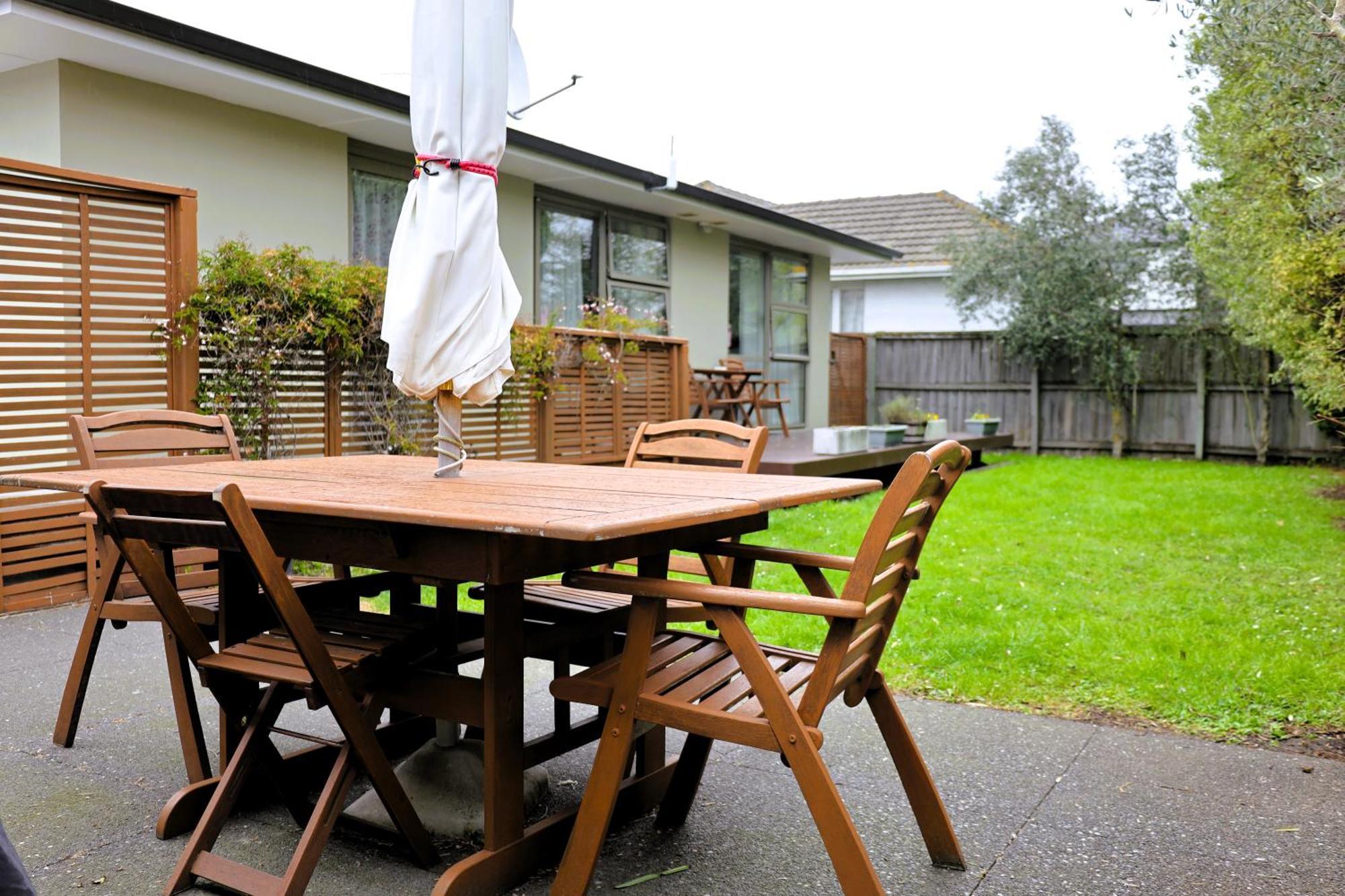 Tower Junction Motor Lodge: With Free Railway Shuttle Motel Christchurch