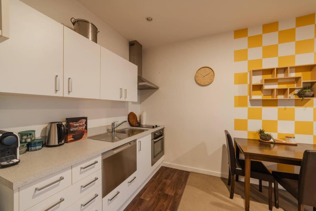 Linwood Luxe Your Elegant 1br Oasis On Cashel Apartment Christchurch