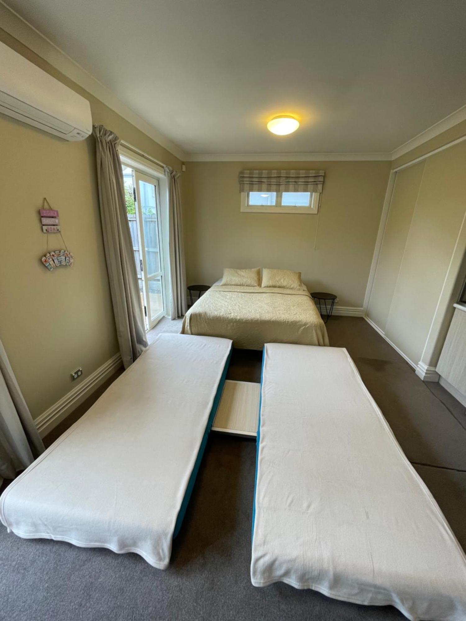Cosy & New Cnzhouse With Yard Guest house *