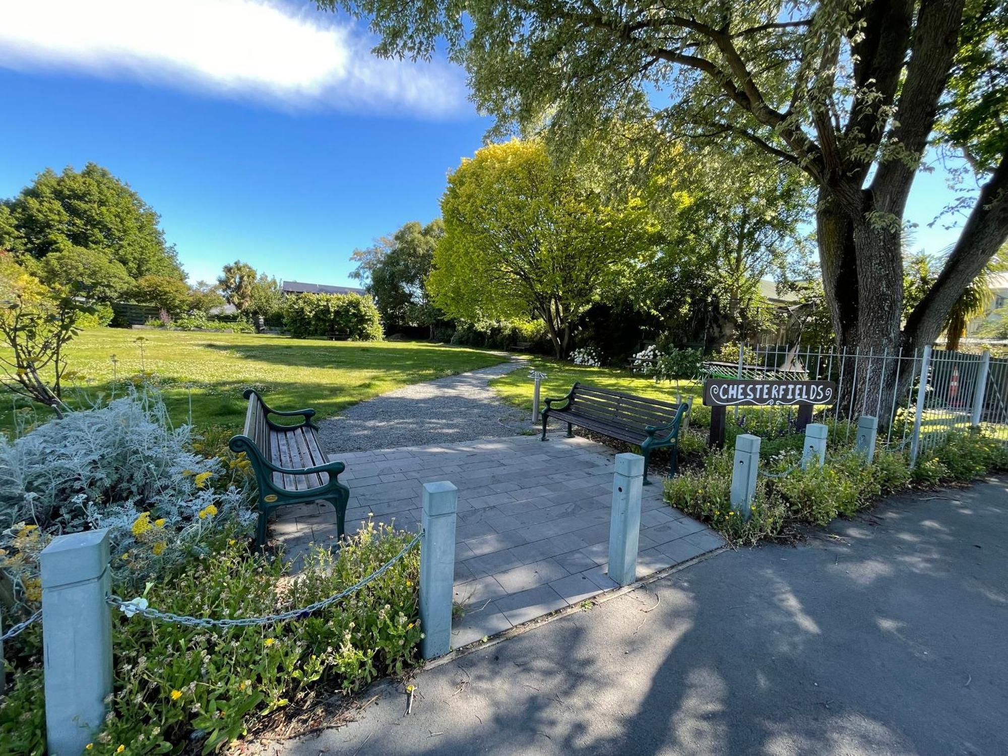 Guest house Cosy & New Cnzhouse With Yard Christchurch
