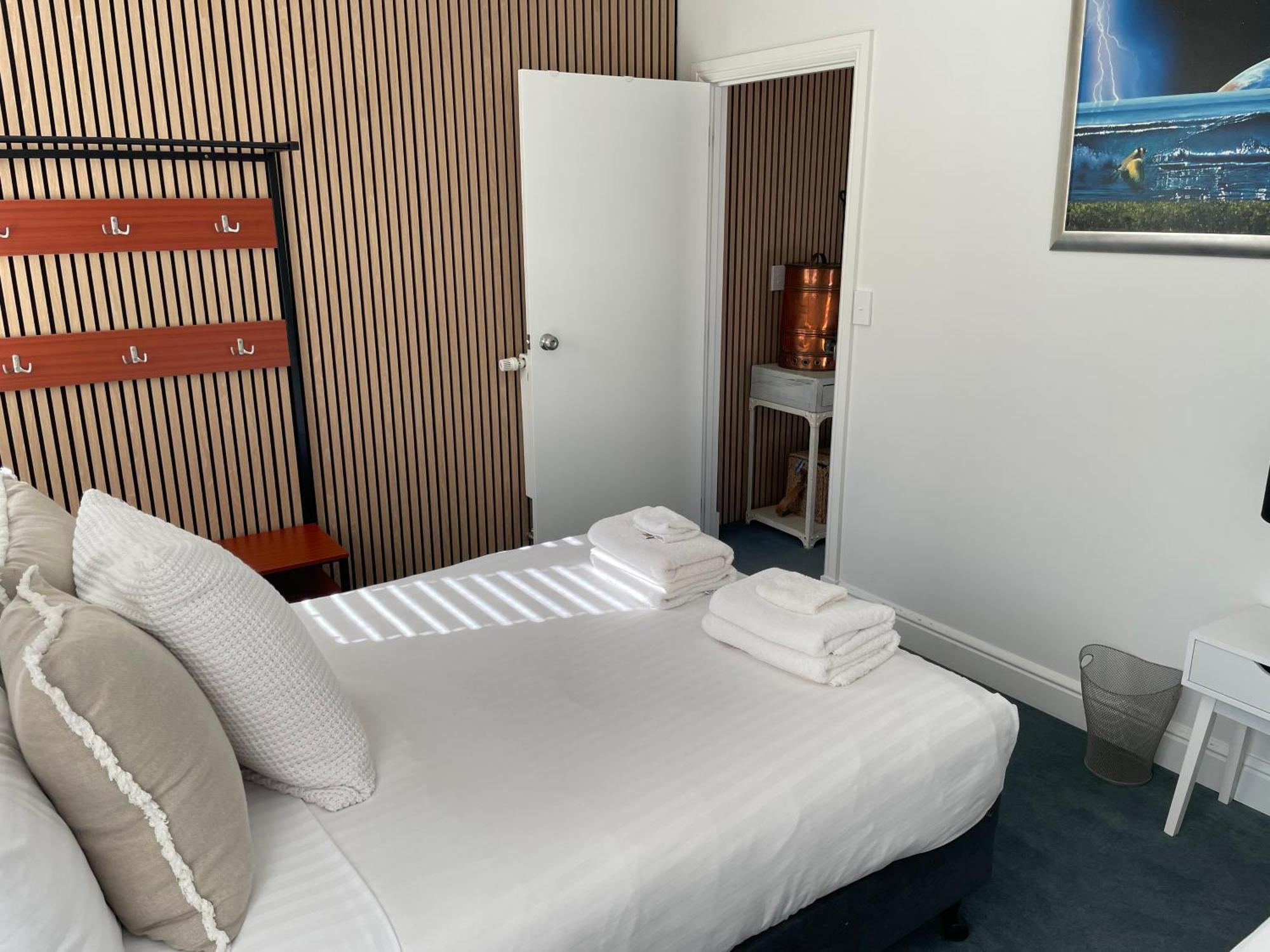 Sumner Surf Break 3 * Christchurch