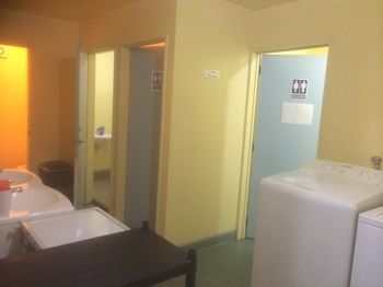 Racecourse Backpackers Hotel