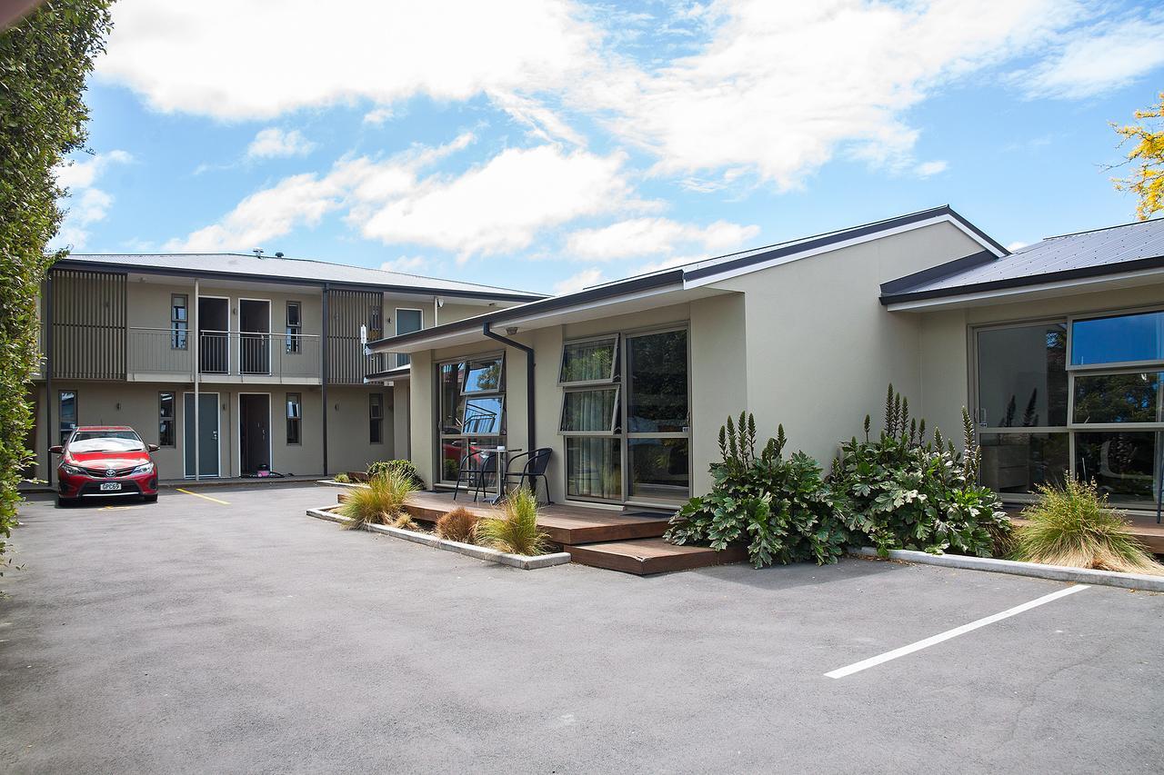 Tower Junction Motor Lodge: With Free Railway Shuttle Motel Christchurch
