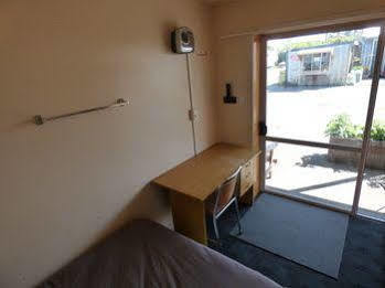 Racecourse Backpackers Hotel Christchurch