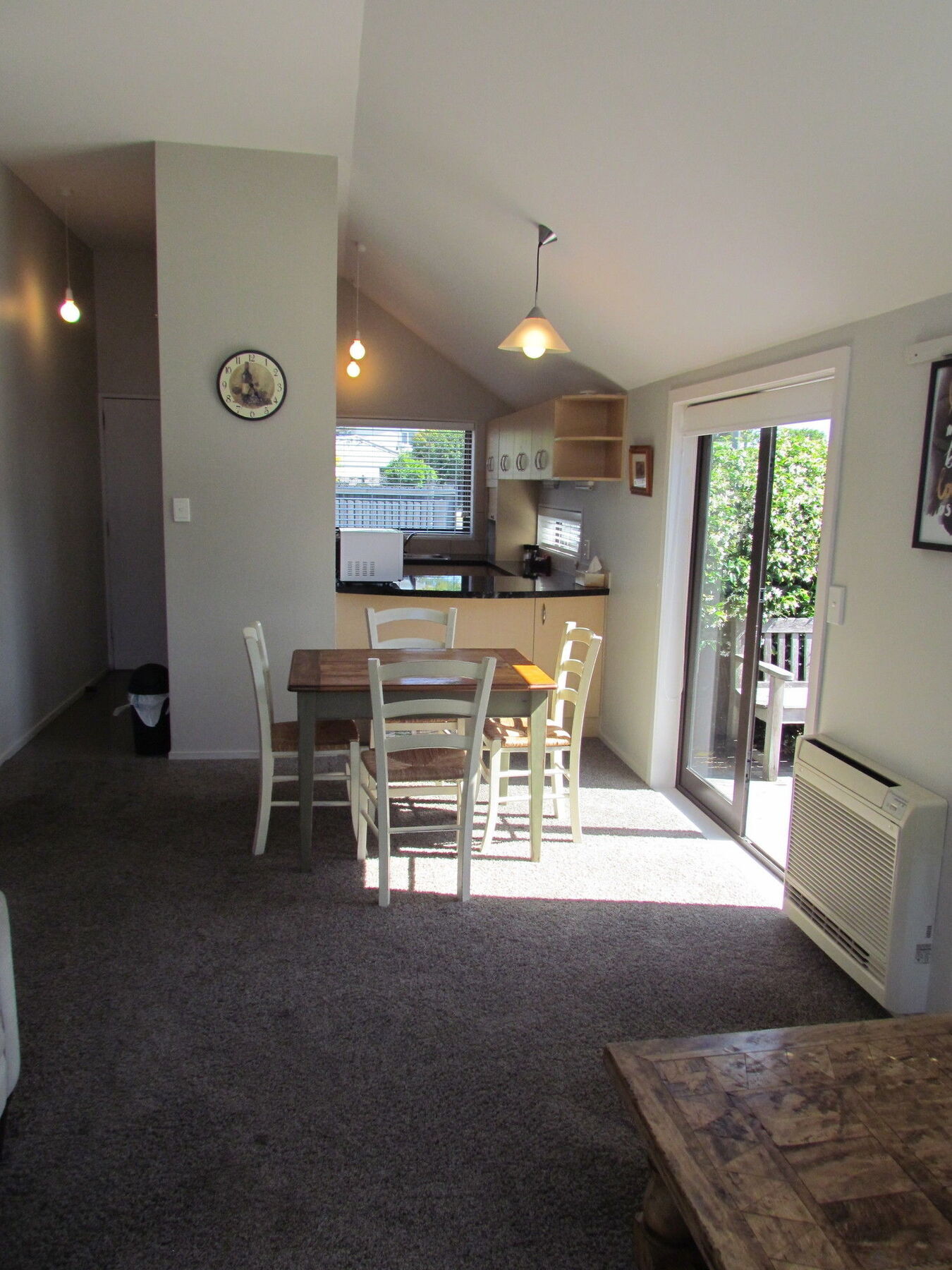 Gordon Villa 1 - Christchurch Holiday Homes *