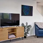 St Asaph City Apartment