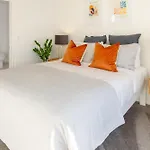 Modern 2 Bed, Hagley Park, Riverside Market