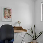 Cozy Townhouse In Christchurch