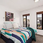 Prime Cbd Hospital Location Plus Garage 2Bdrms