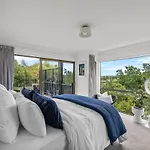 Private Architectural Cashmere Home - Sleeps 6