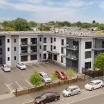 Whitewood Suites Apartment 3C