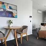 Whitewood Suites Apartment 3C