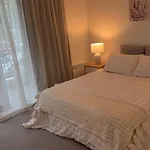 Central City River Side Oasis With Free Parking