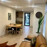Heart Of The City Stay - With The Best Coffee!