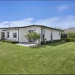 7*7 Holiday Home