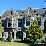 Amherst On Cashmere