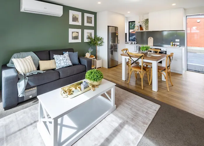 Lovely In Linwood: 2Br Beauty