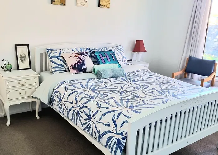 Spacious Room Near Christchurch Airport