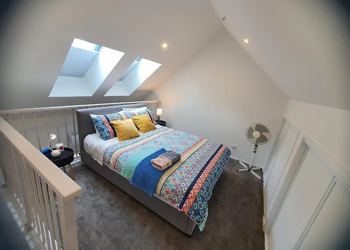 Modern Loft In Christchurch Cbd With Private Courtyard