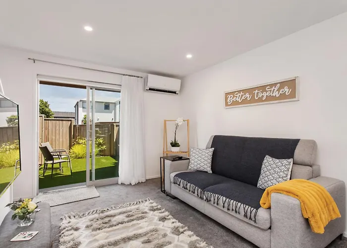 Location Plus Free Off St Park Handy Hospital