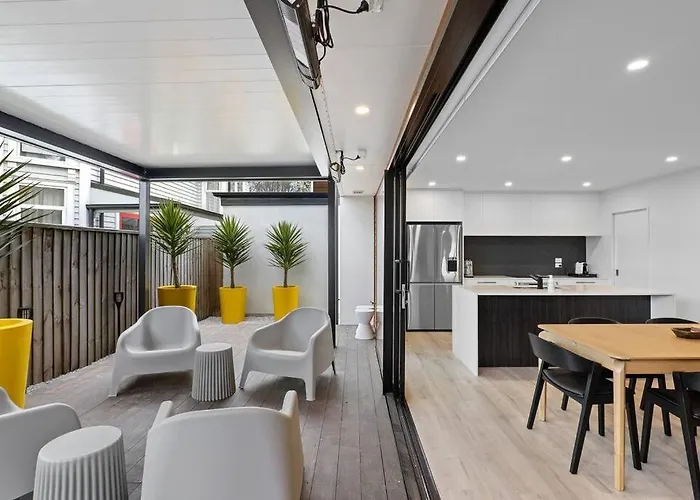 Peterborough Hideaway