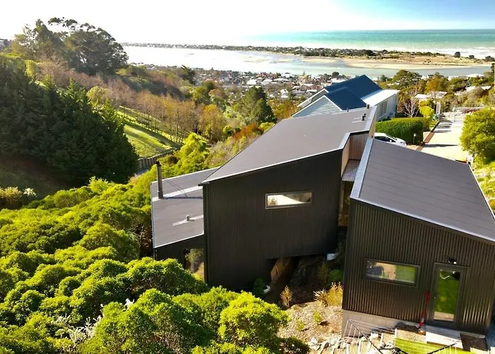 Ocean Views At Rapanui Lodge- 4Br Gem With Parking