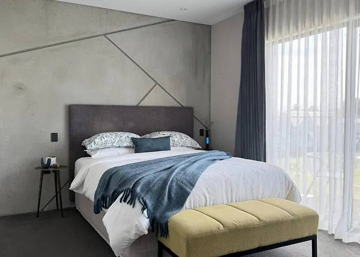 Whitewood Suites Apartment 3C