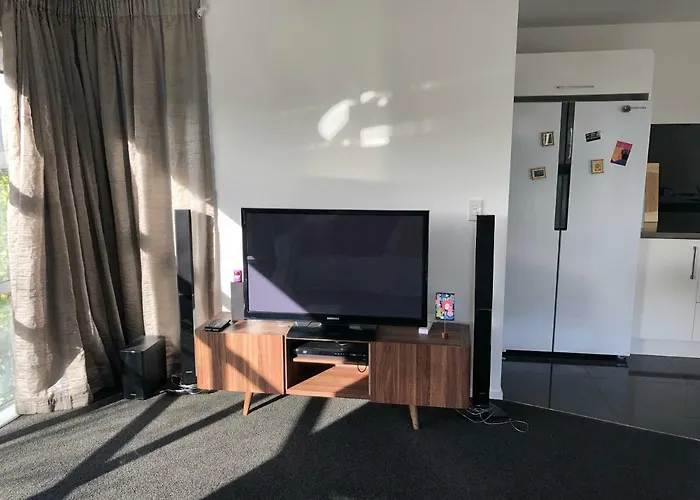 7*7 Holiday Home
