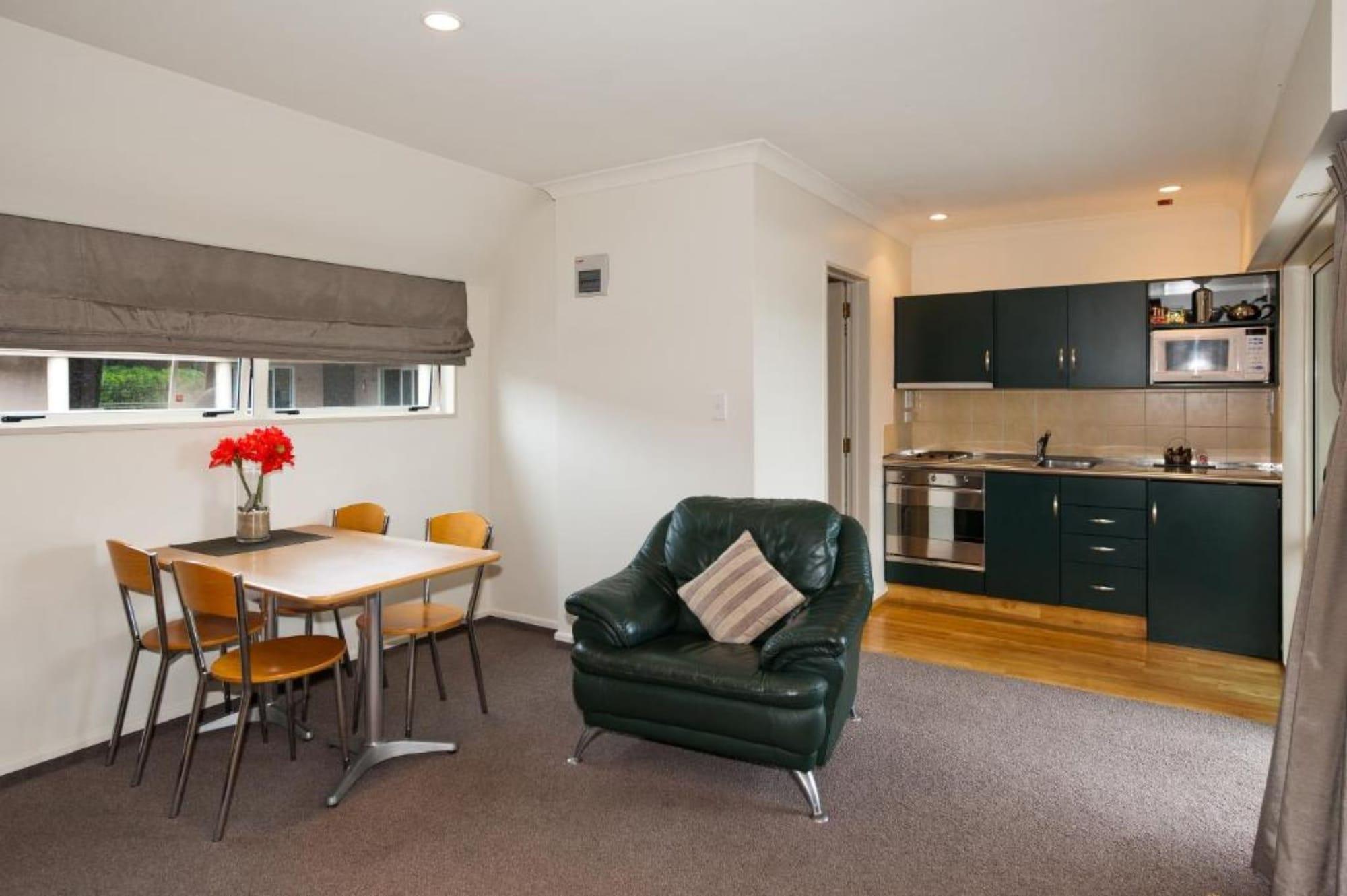 Colombo In The 5* Christchurch