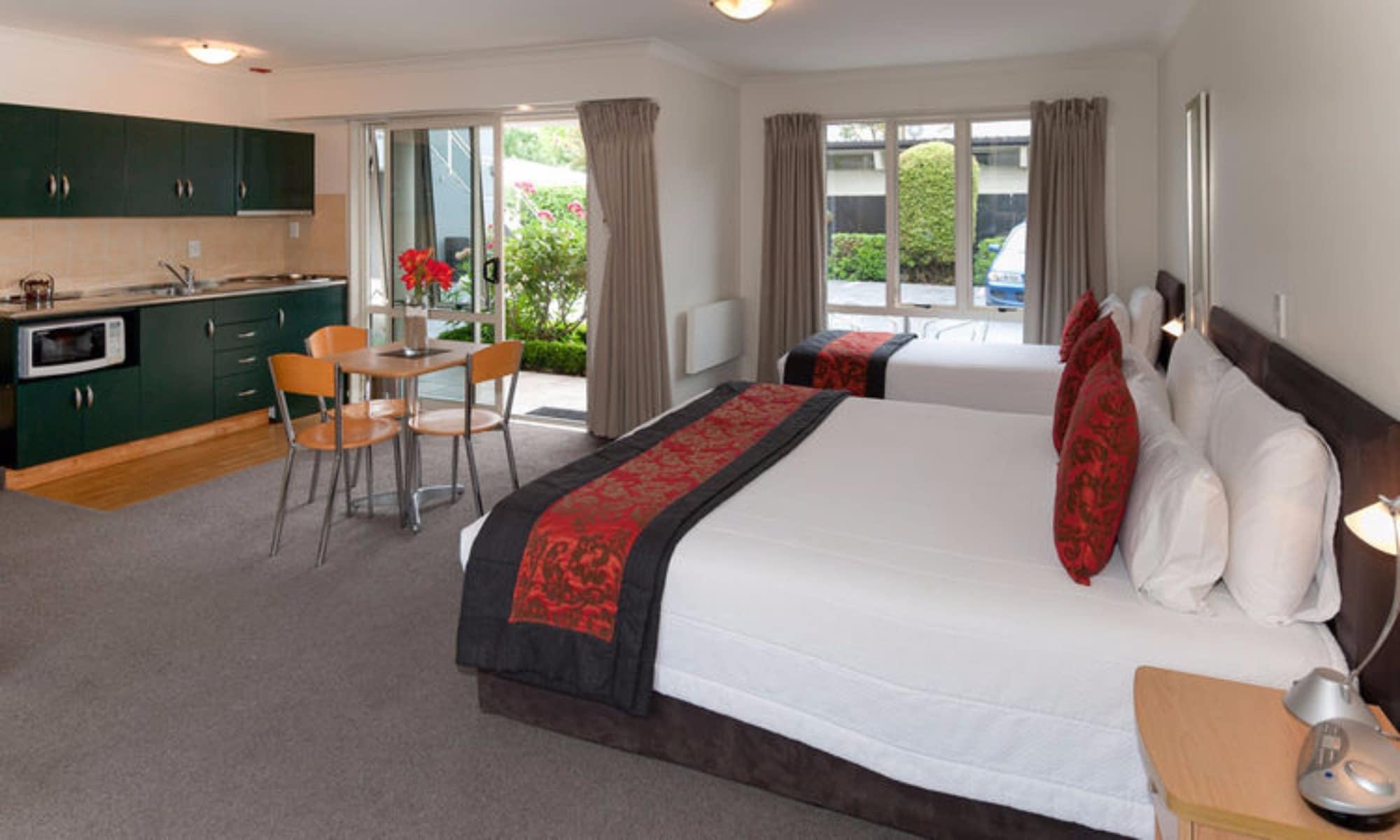 Colombo In The Motel 5*