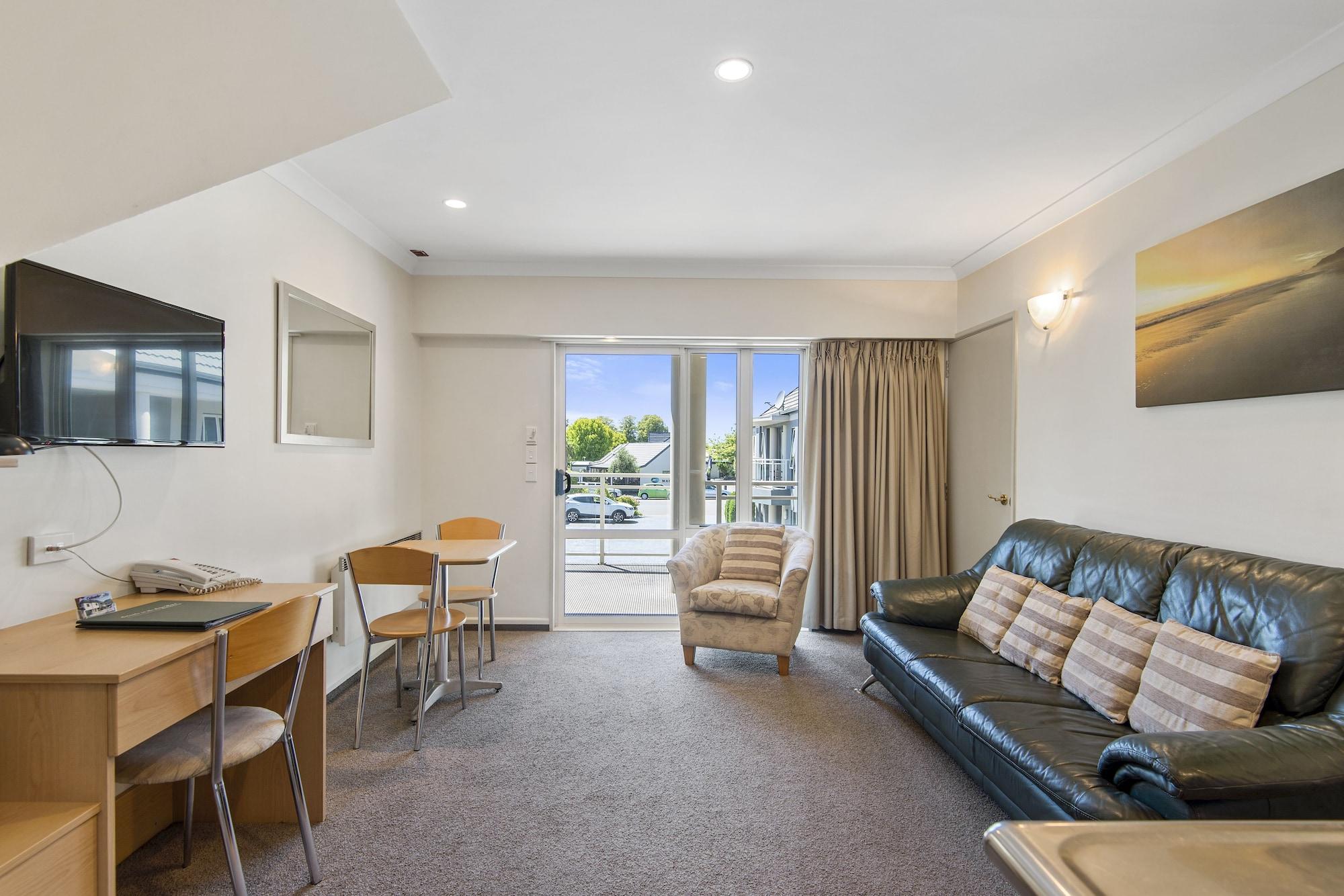 Colombo In The 5* Christchurch