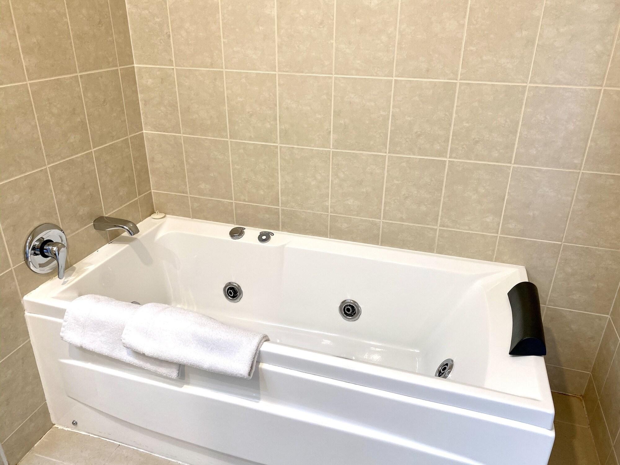 Alpha With Spa-bath 4* Christchurch
