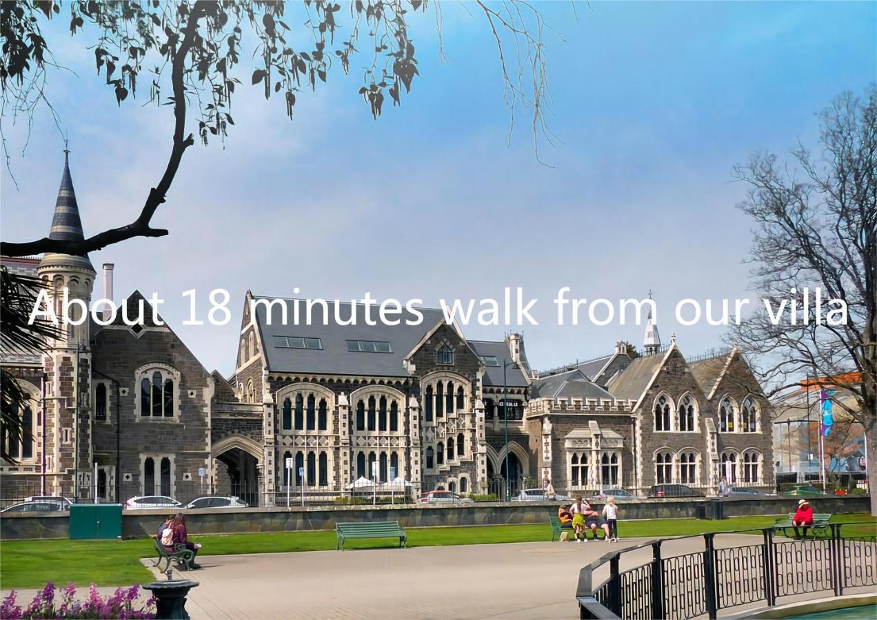 Villa 5 Large Bedroom Suitable For 10people Christchurch