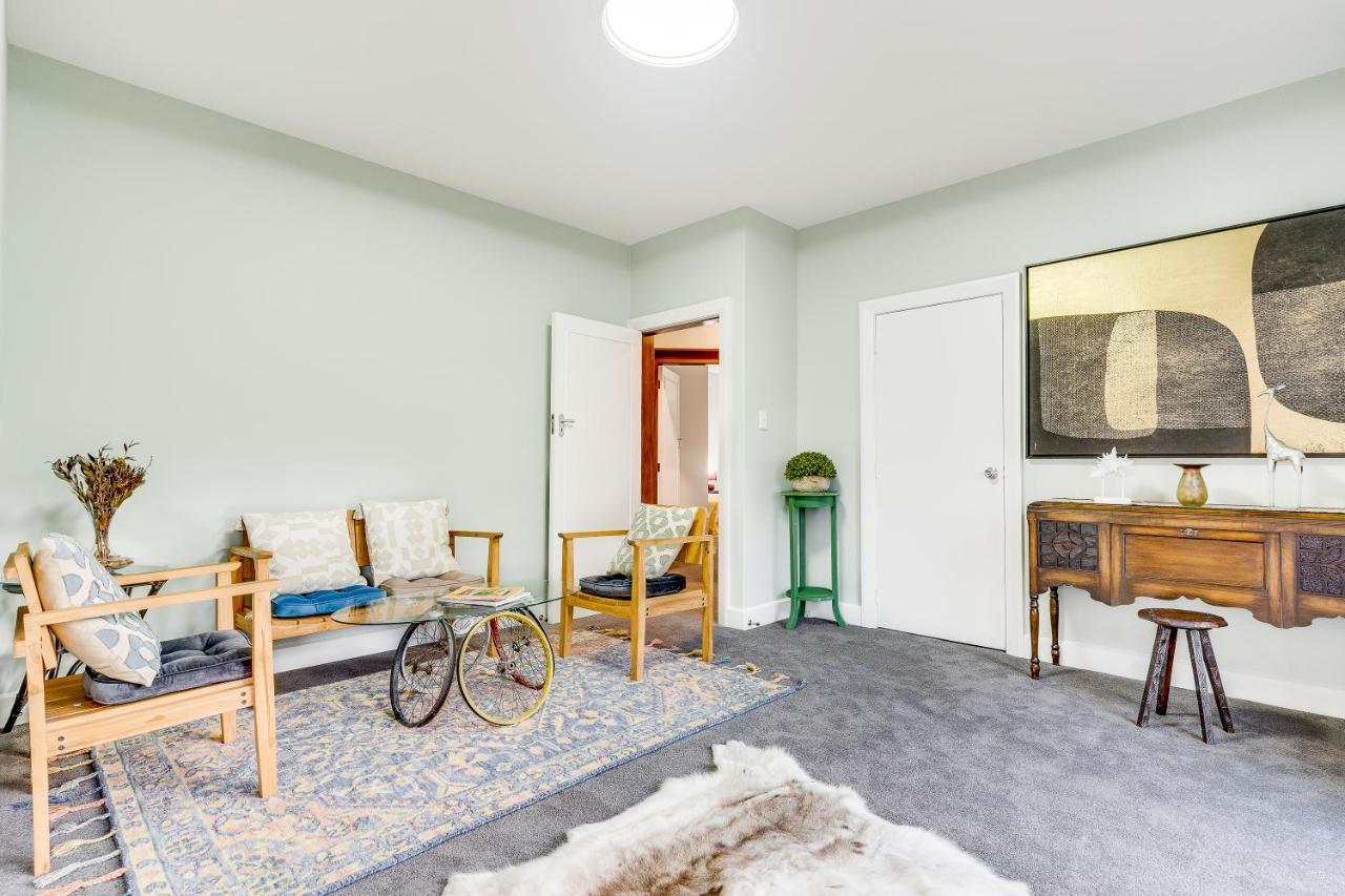 Holiday home Black Manse With Convenience Christchurch