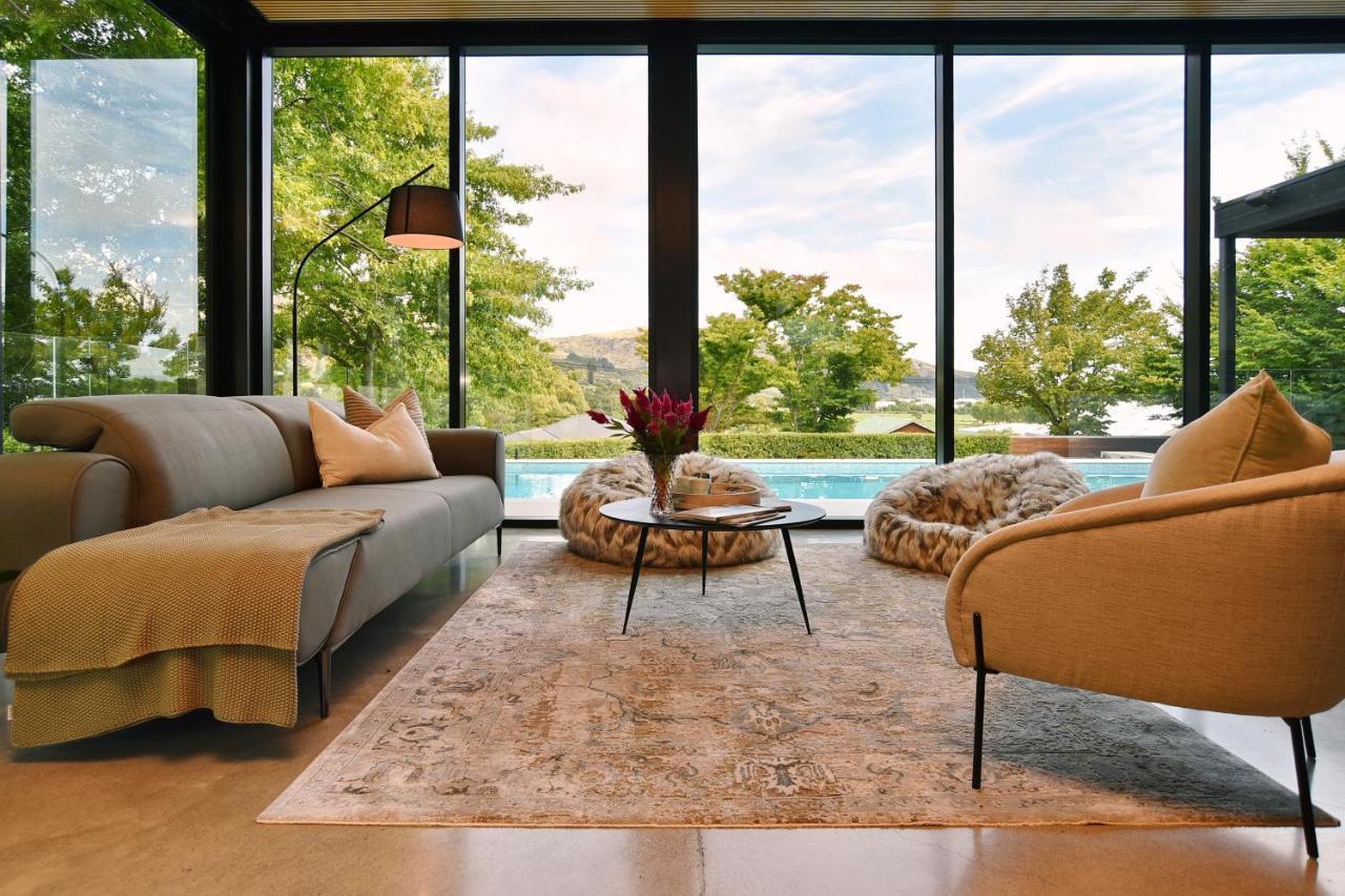 Bridle Path Retreat - Homes *