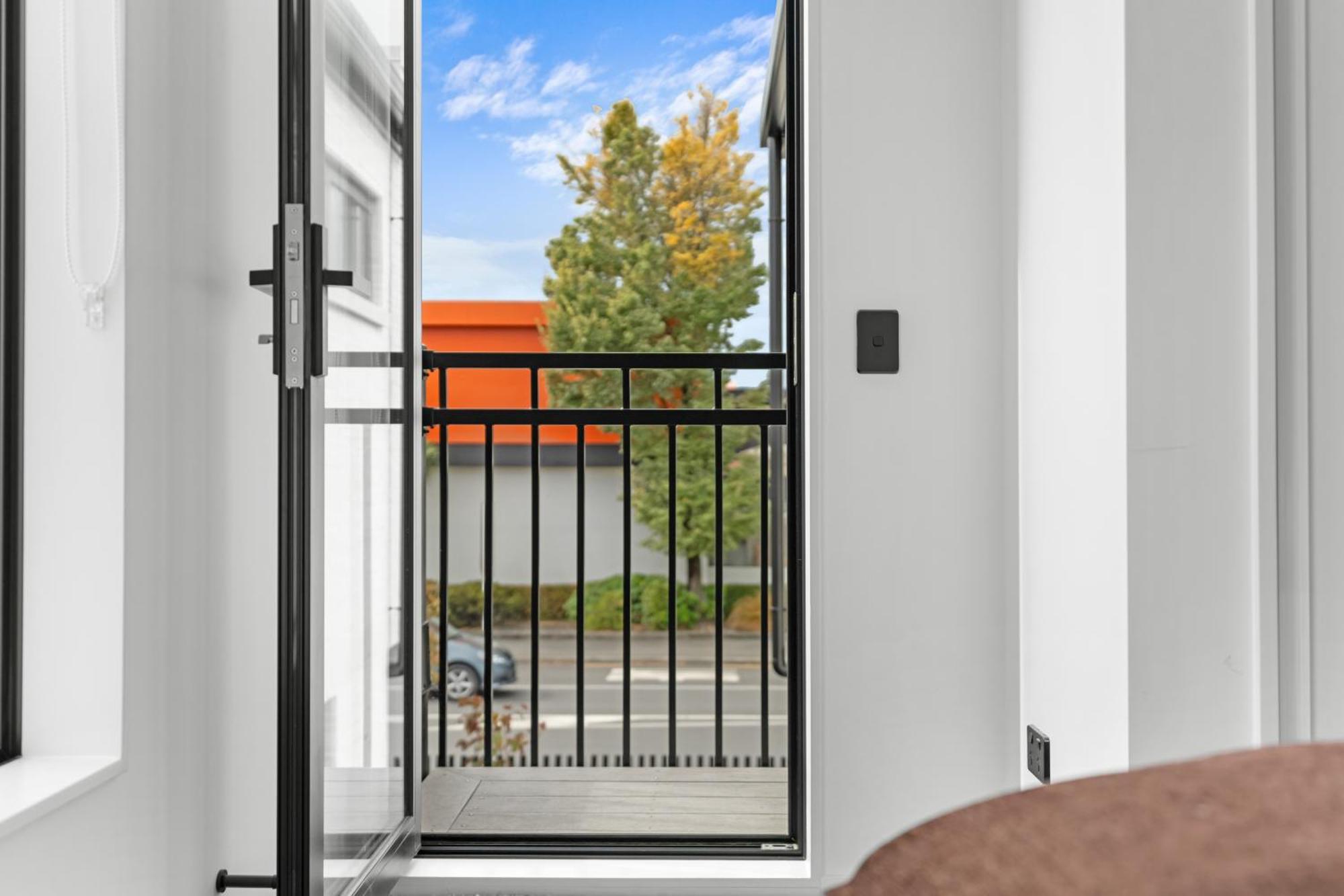 Deluxe Downtown 3 Bed 3 Bath Christchurch