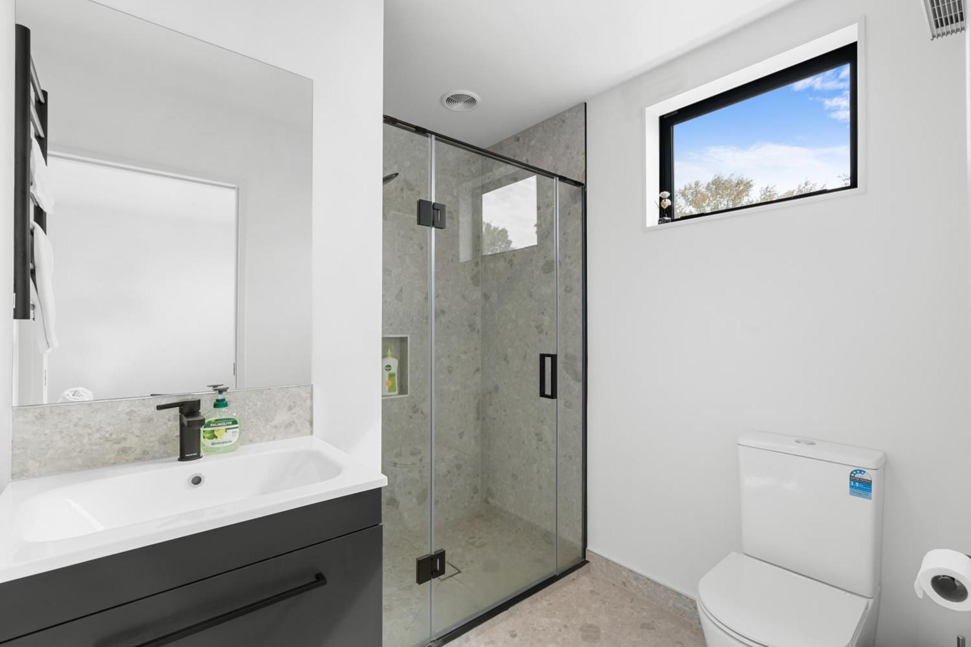 Apartment Deluxe Downtown 3 Bed 3 Bath *