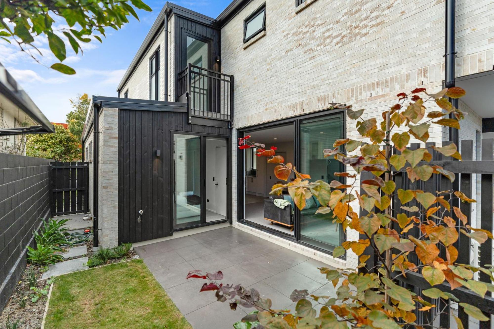 Apartment Luxurious Retreat 3 Bed 3 Bath Near Cbd *